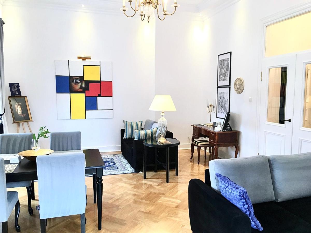 Mondrian Luxury Suites & Apartments Market Square I Warschau Exterior foto
