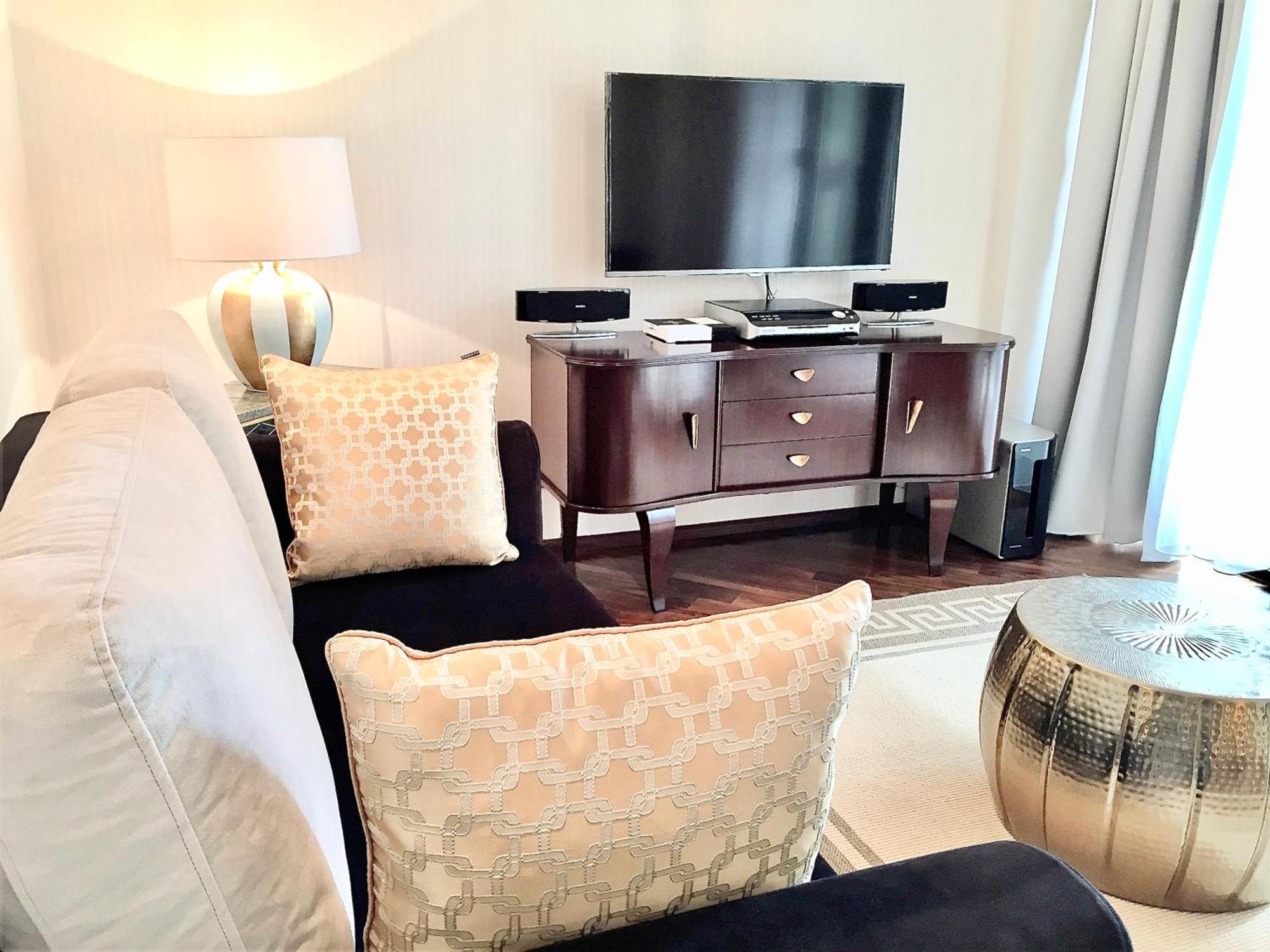 Mondrian Luxury Suites & Apartments Market Square I Warschau Zimmer foto