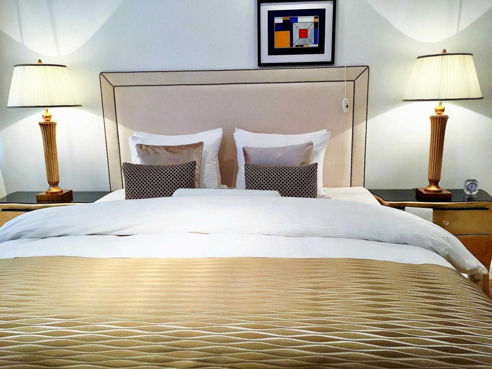 Mondrian Luxury Suites & Apartments Market Square I Warschau Zimmer foto