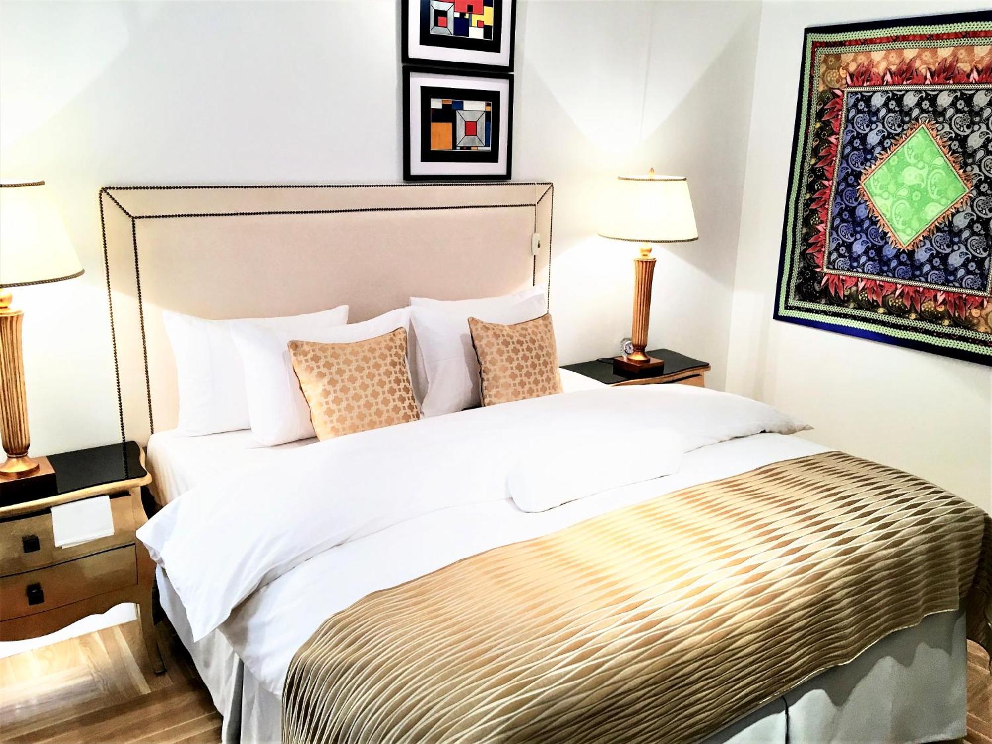 Mondrian Luxury Suites & Apartments Market Square I Warschau Zimmer foto
