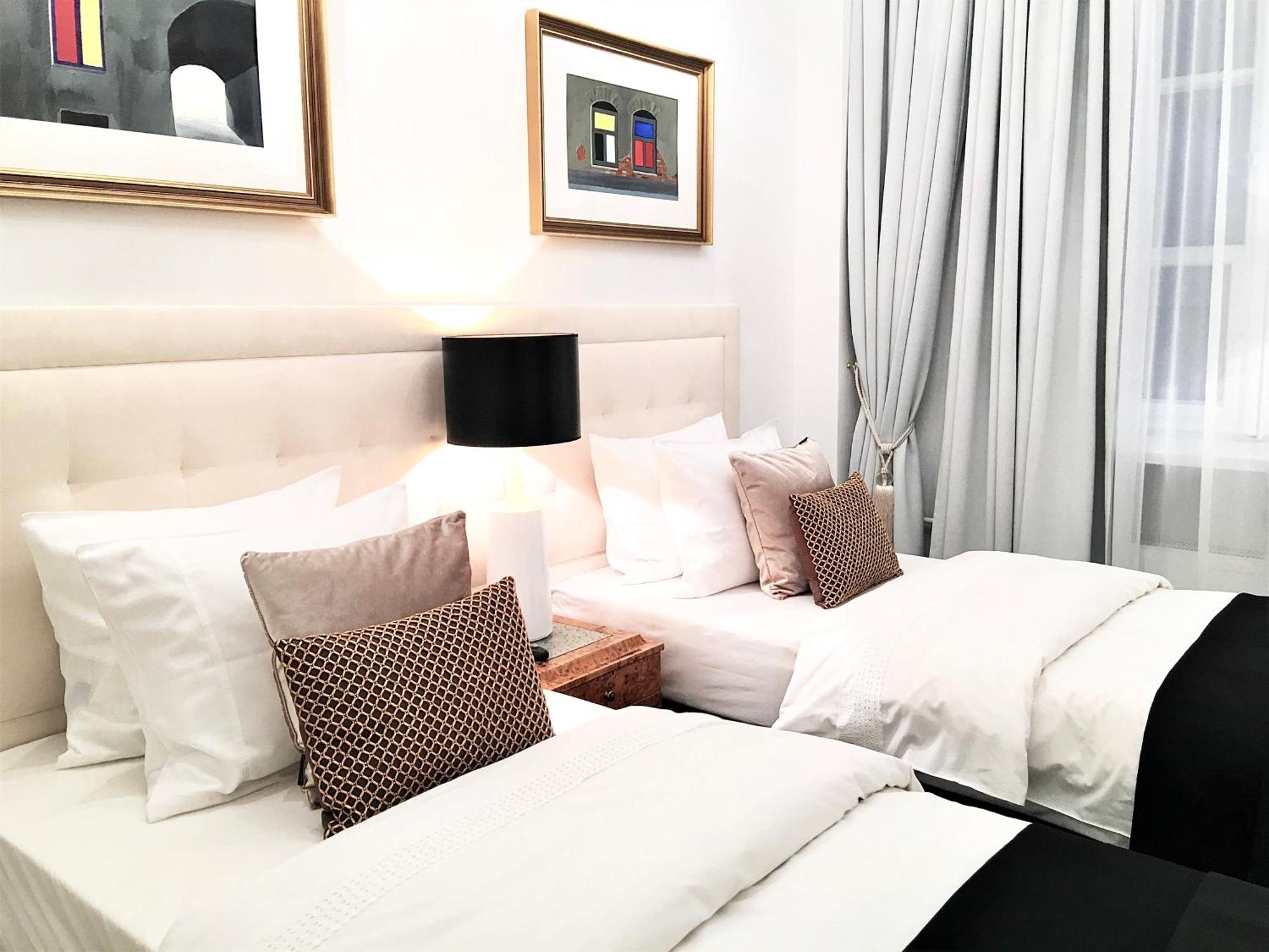 Mondrian Luxury Suites & Apartments Market Square I Warschau Zimmer foto