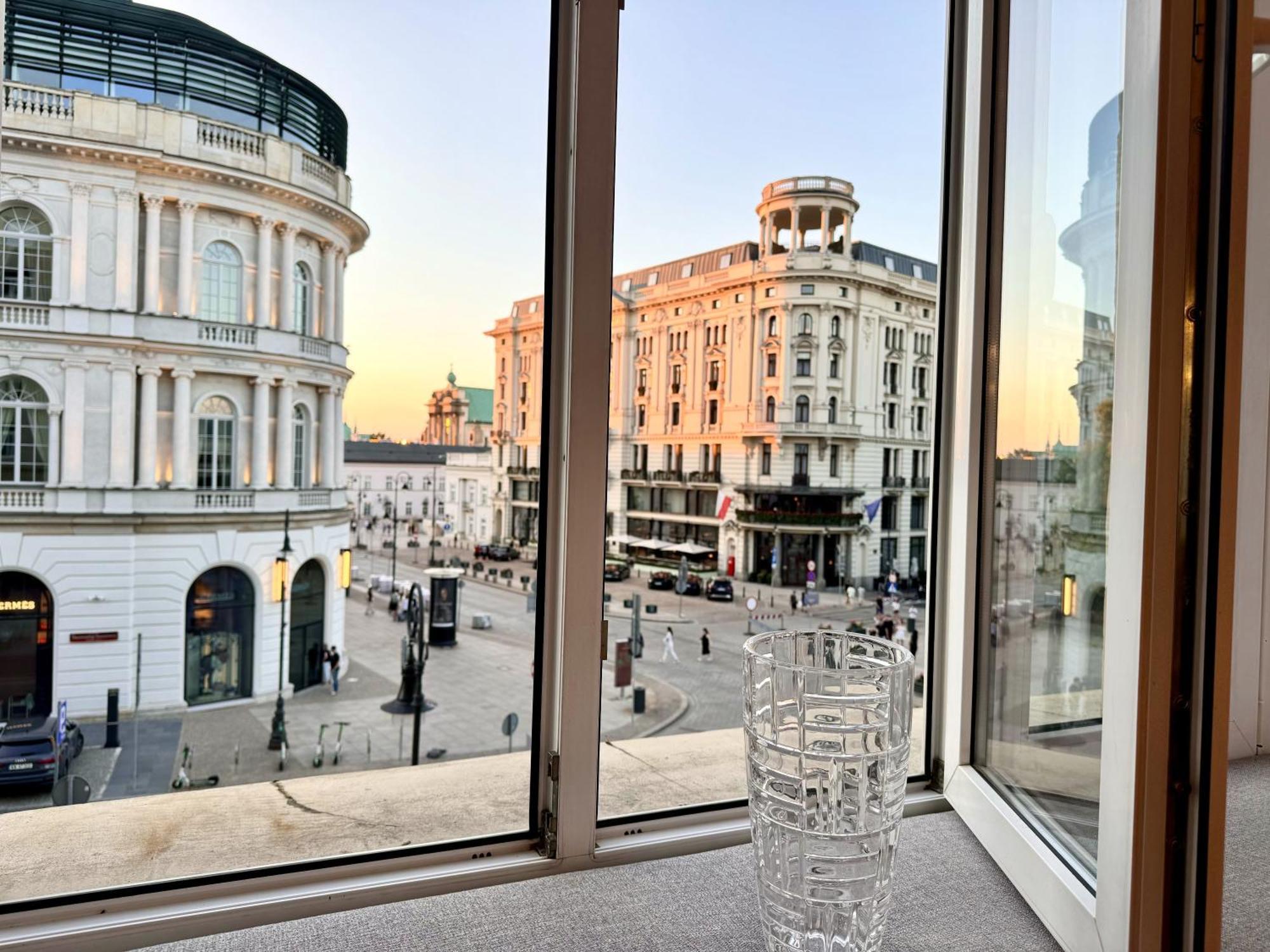 Mondrian Luxury Suites & Apartments Market Square I Warschau Exterior foto